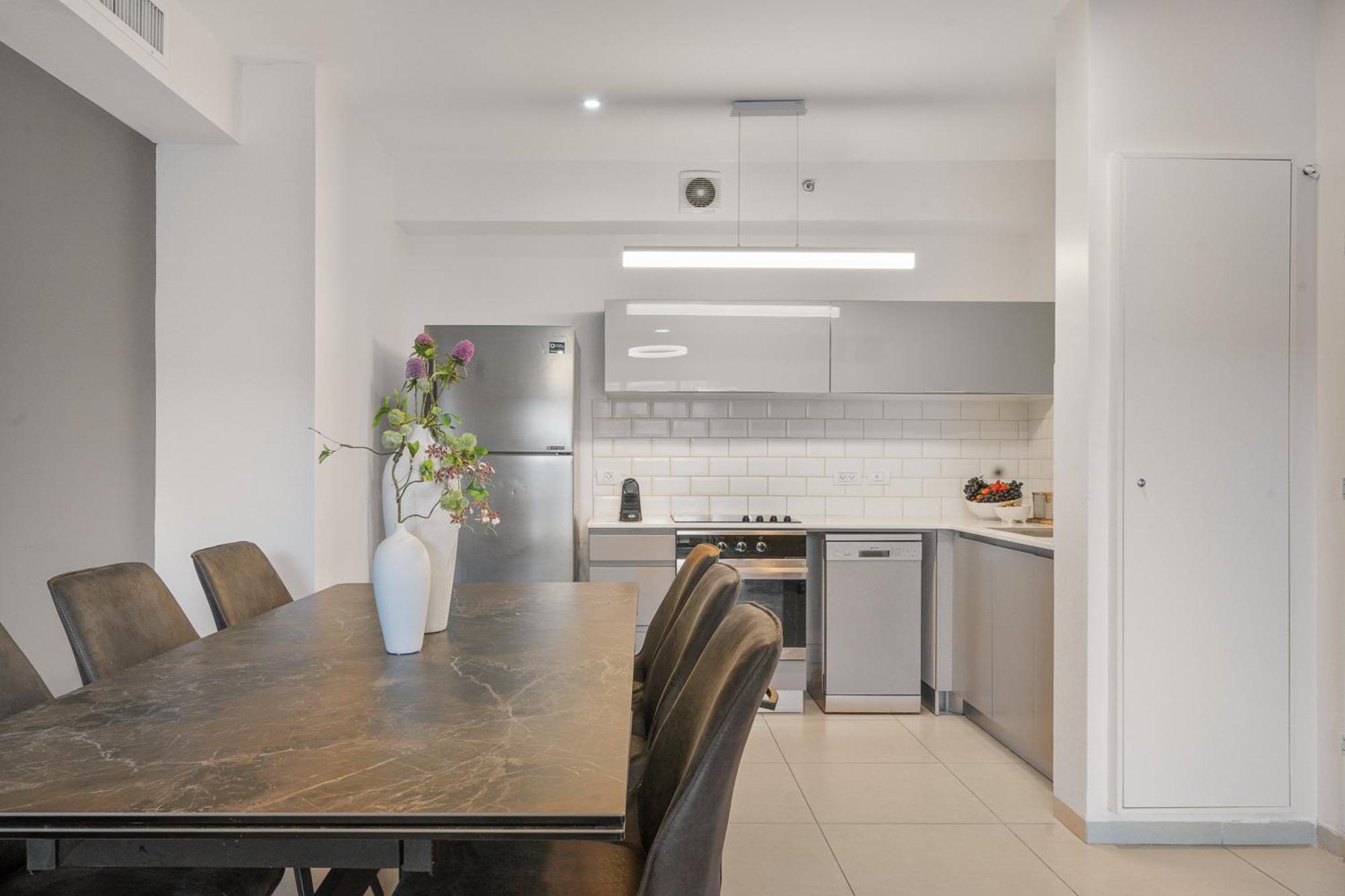 Isrentals Haneviim - Aparthotel In City Center Йерусалим Екстериор снимка